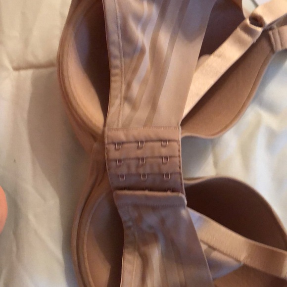34 DDD nude underwire bra NWT - Picture 3 of 3